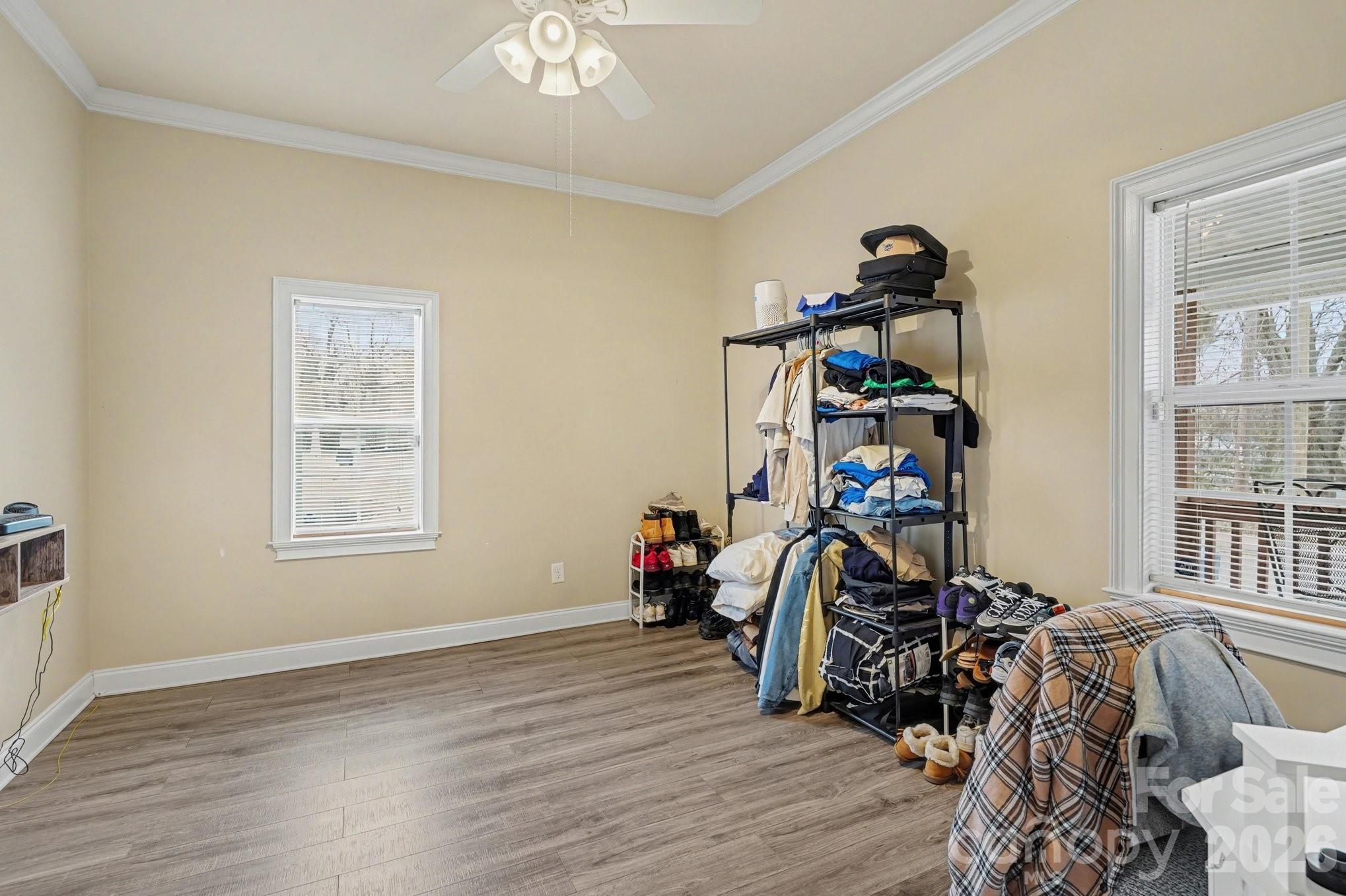 318 E Pressley Avenue — Mooresville
