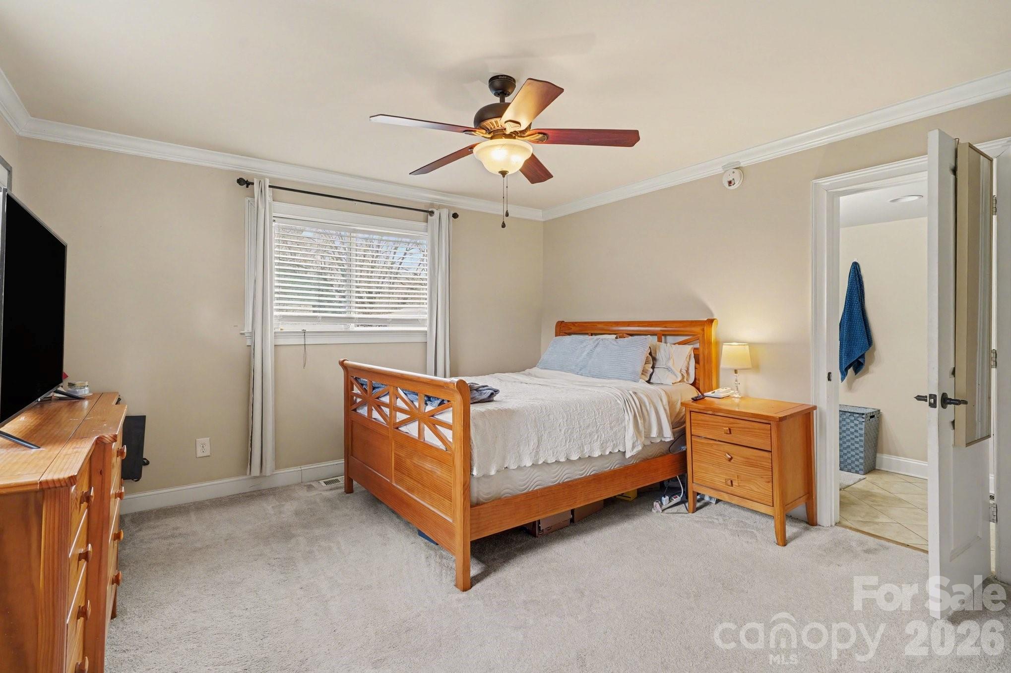 318 E Pressley Avenue — Mooresville