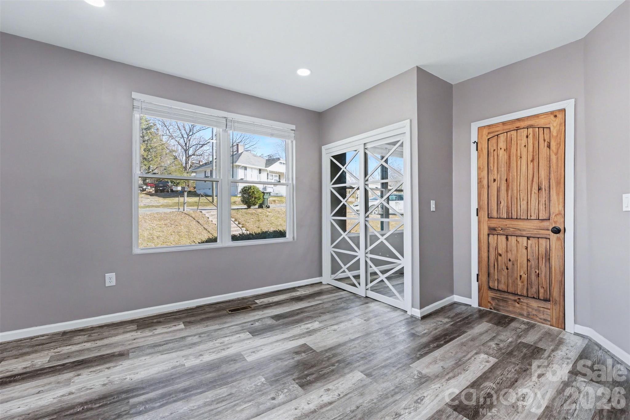 905 W 6th Avenue B Avenue — Gastonia