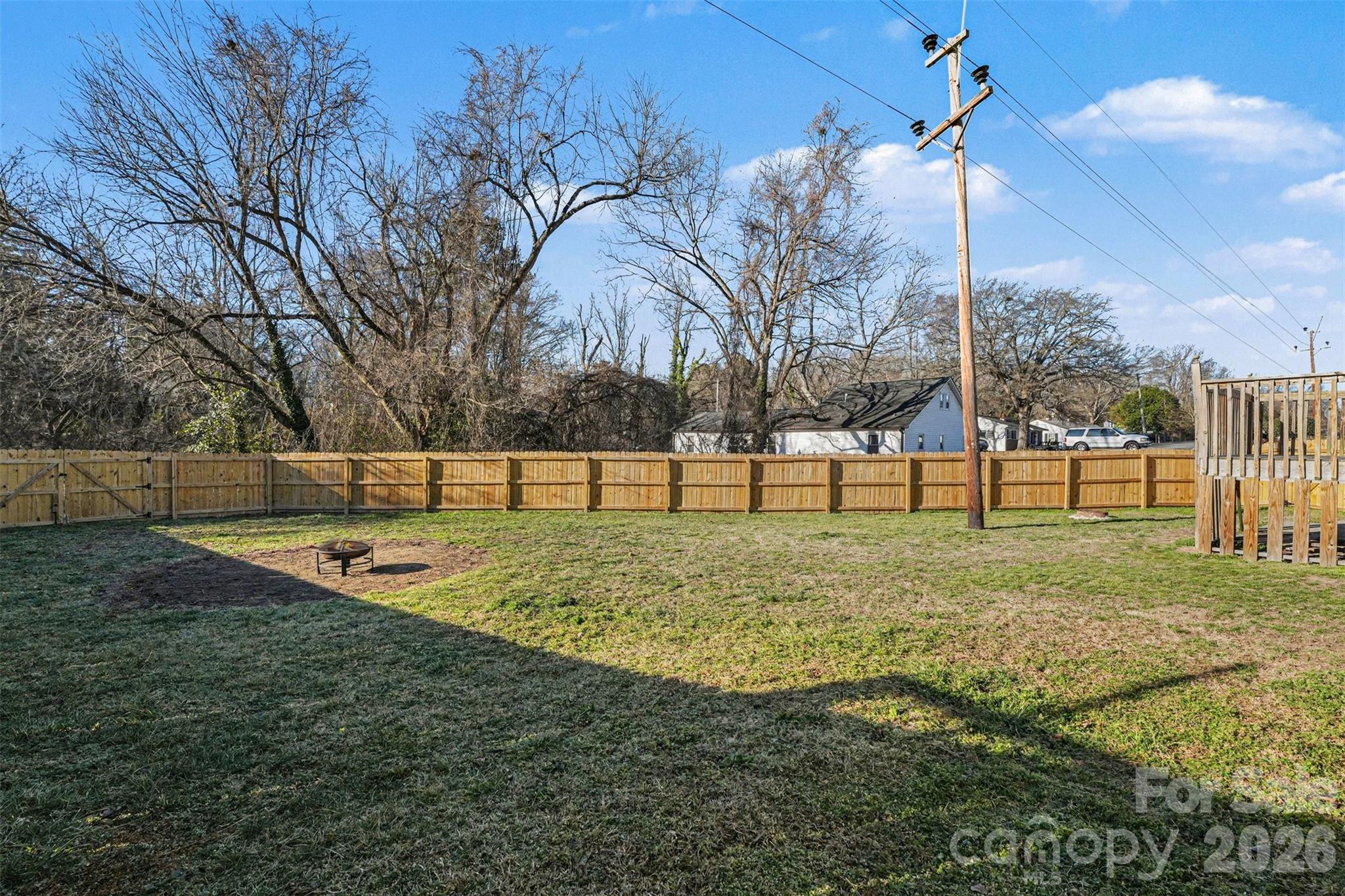 905 W 6th Avenue B Avenue — Gastonia