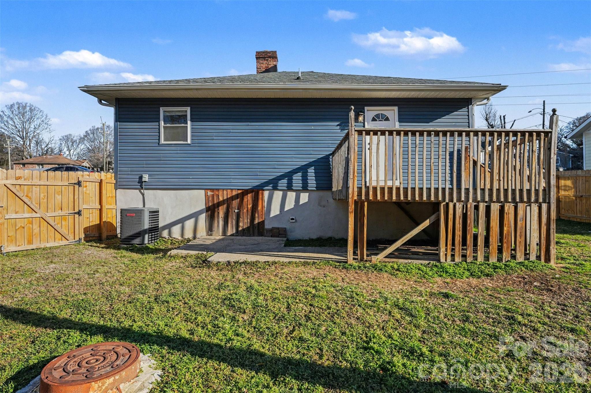 905 W 6th Avenue B Avenue — Gastonia