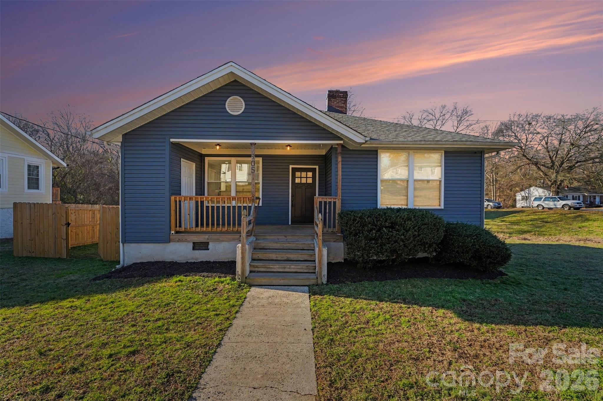 905 W 6th Avenue B Avenue — Gastonia