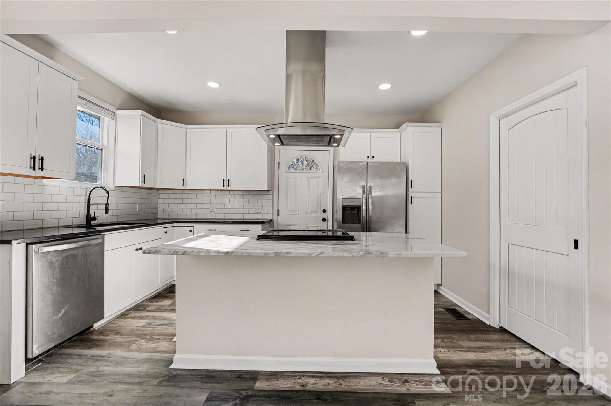 905 W 6th Avenue B Avenue — Gastonia