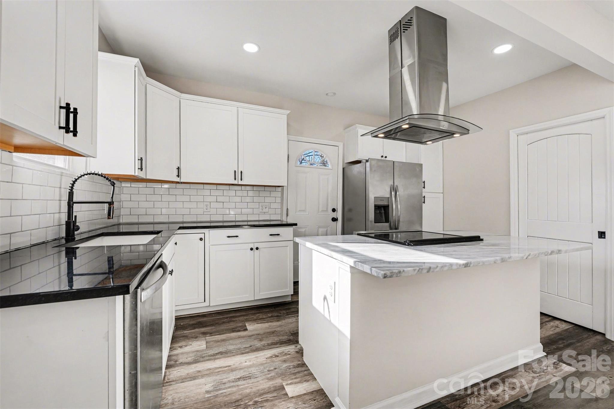 905 W 6th Avenue B Avenue — Gastonia