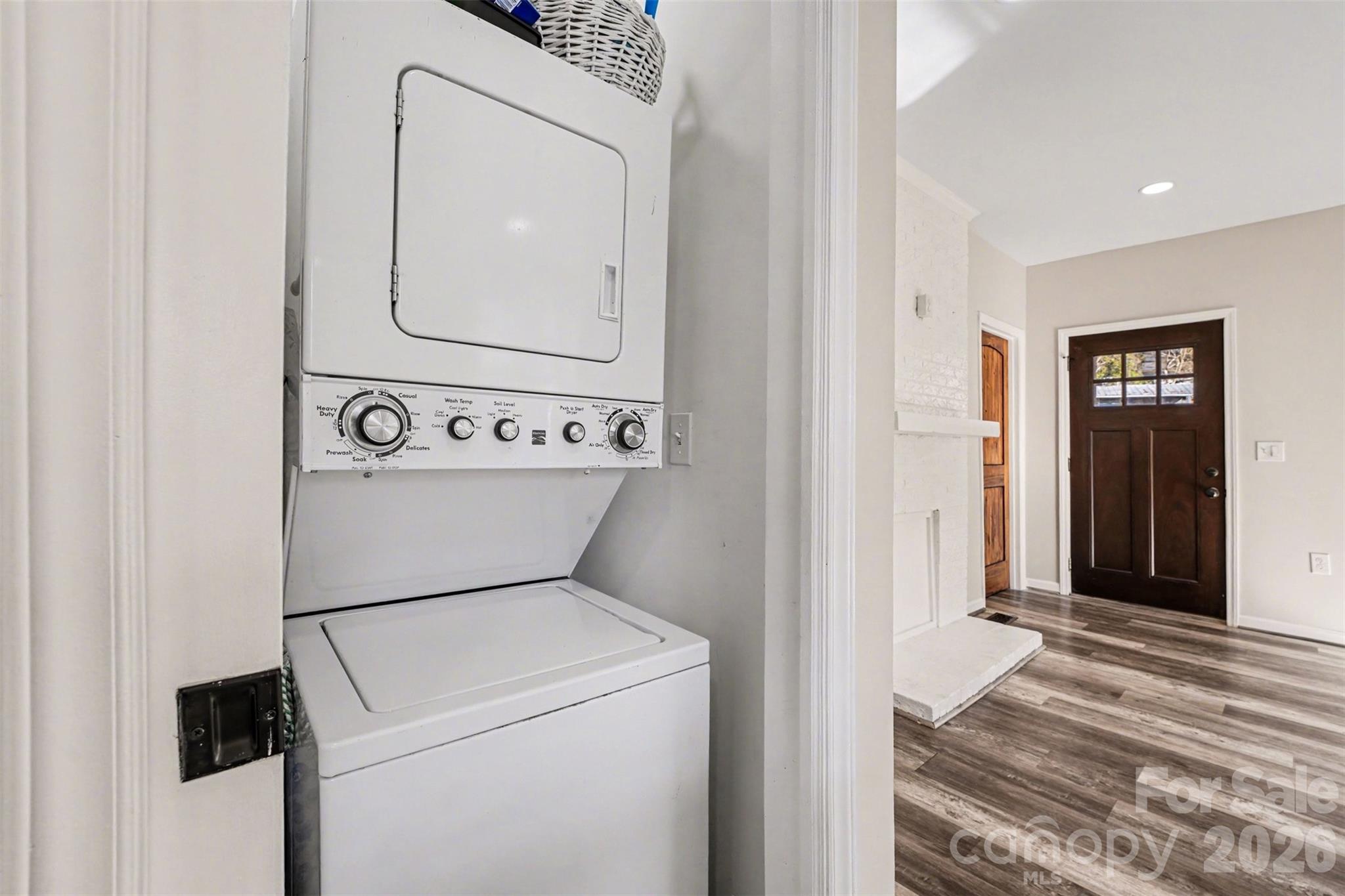 905 W 6th Avenue B Avenue — Gastonia