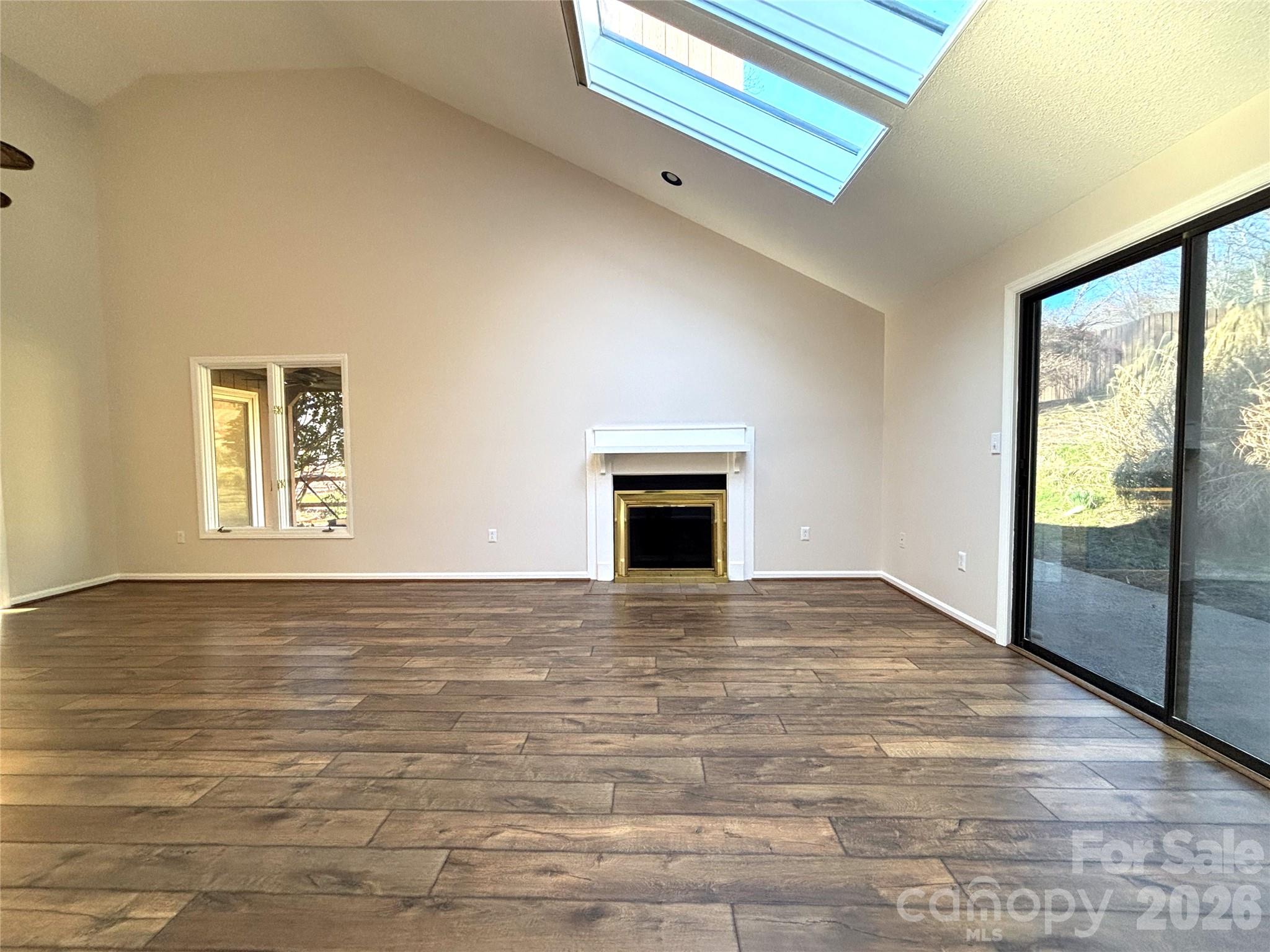 1754 12th Street NE — Hickory