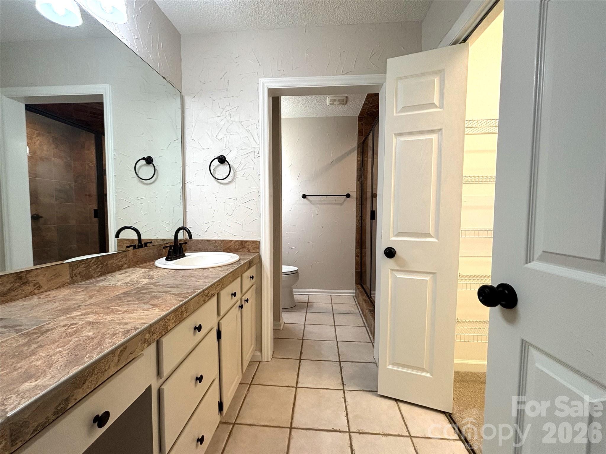 1754 12th Street NE — Hickory