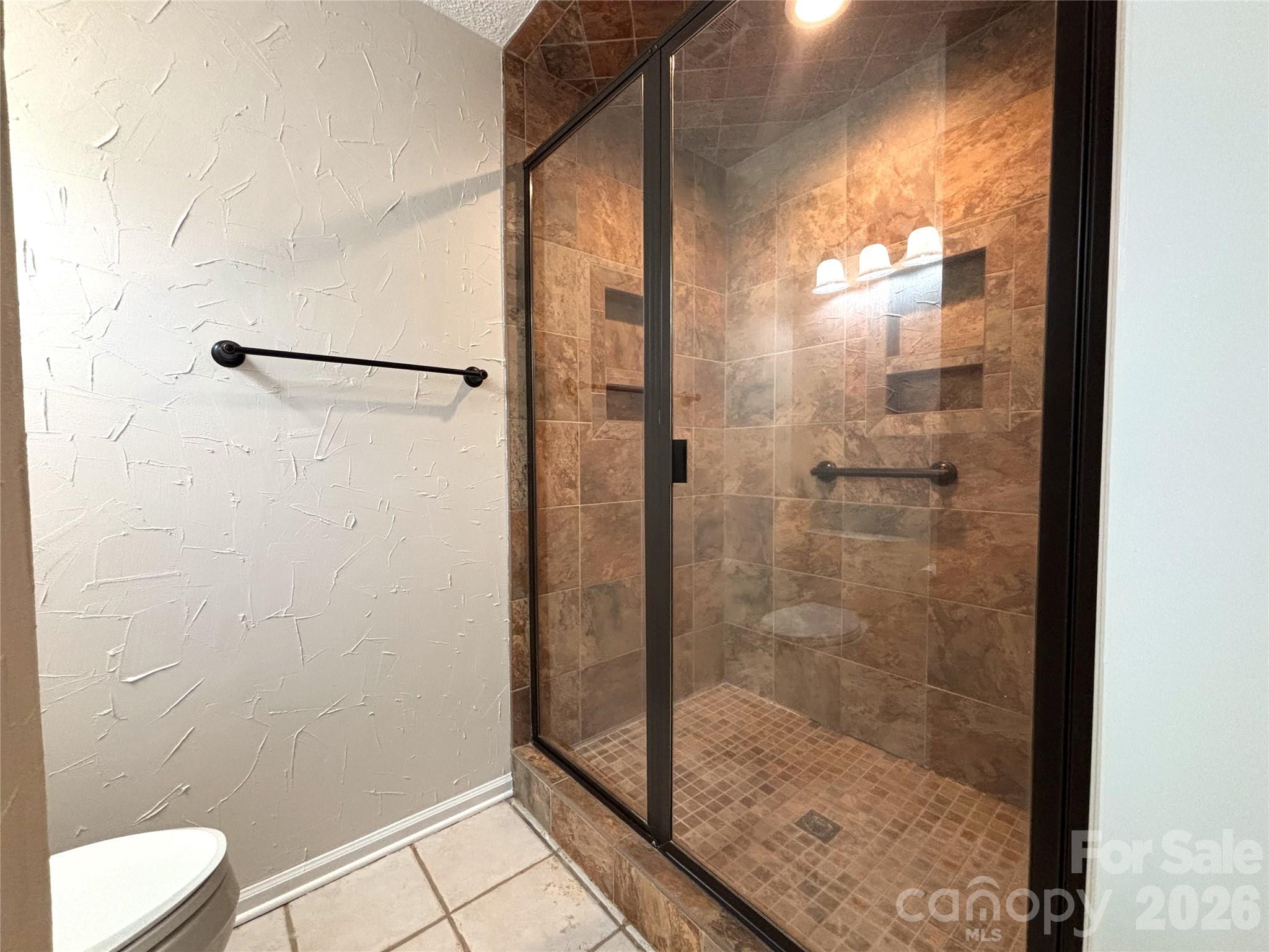 1754 12th Street NE — Hickory