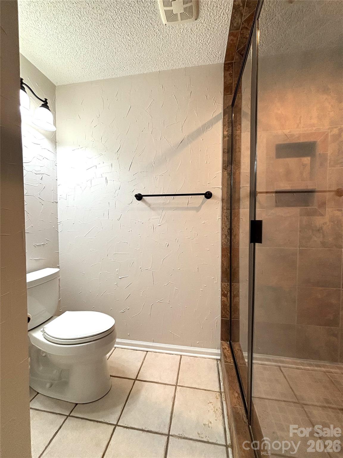 1754 12th Street NE — Hickory
