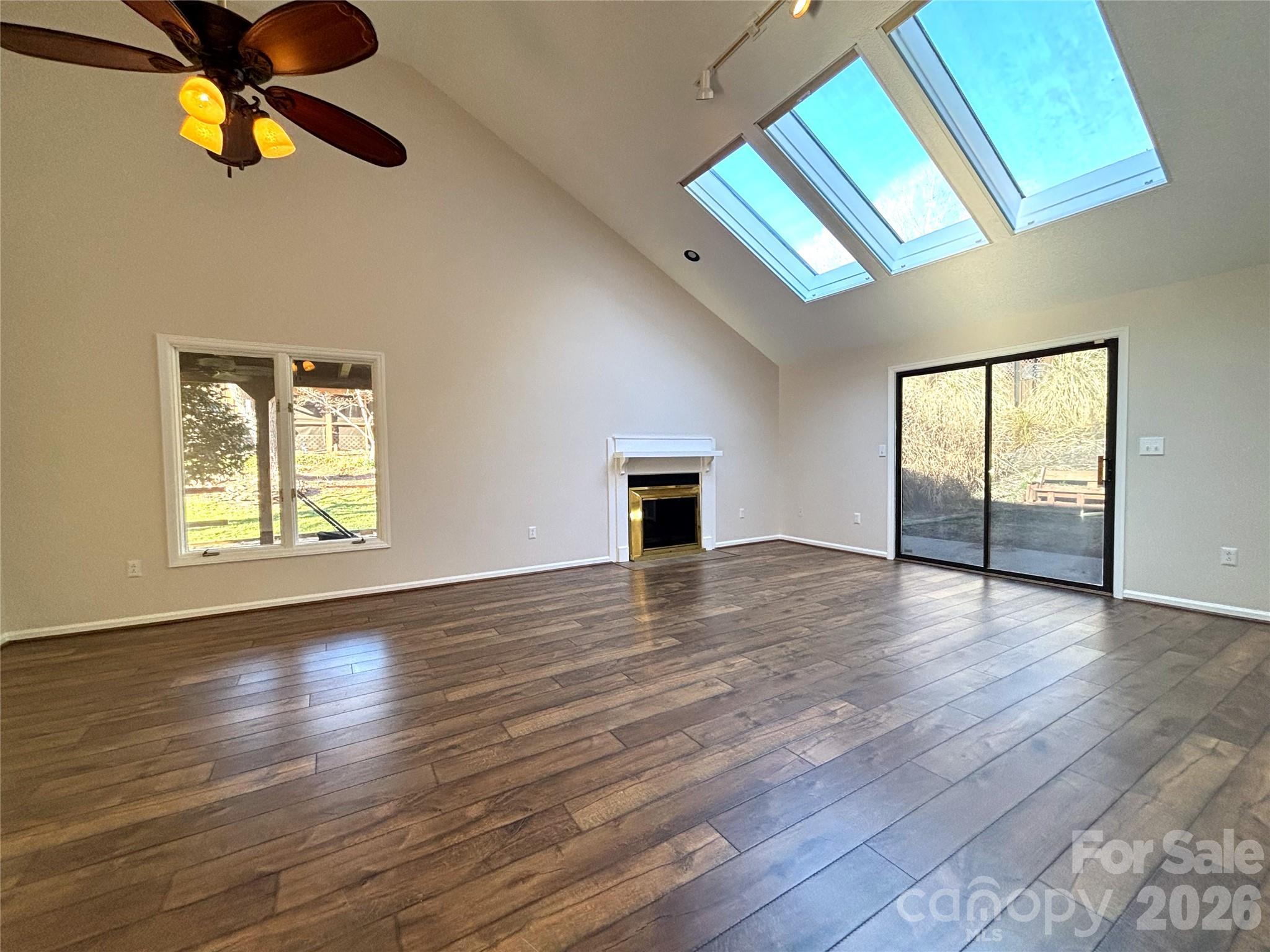 1754 12th Street NE — Hickory