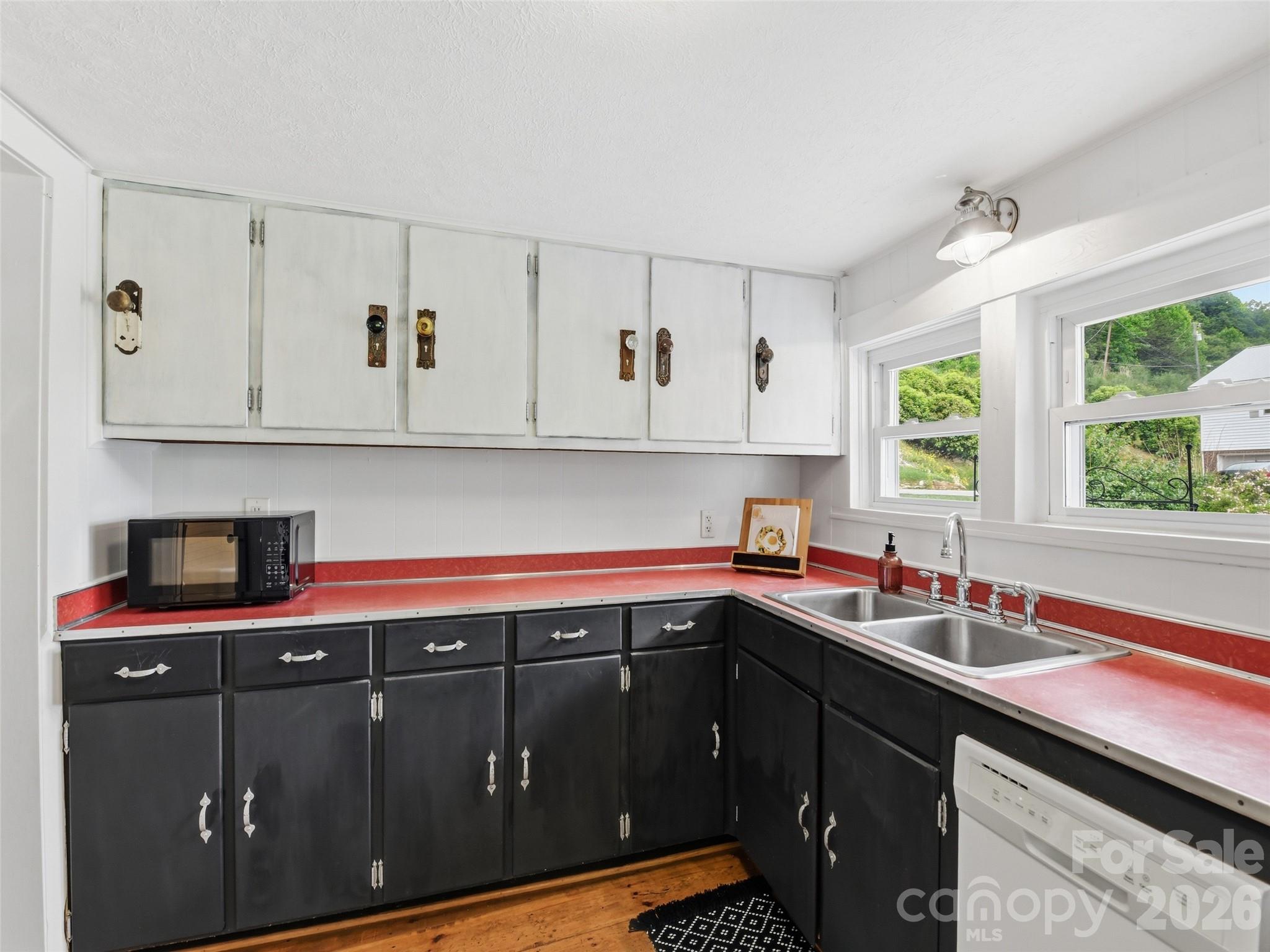 9 Whitted Road — Canton