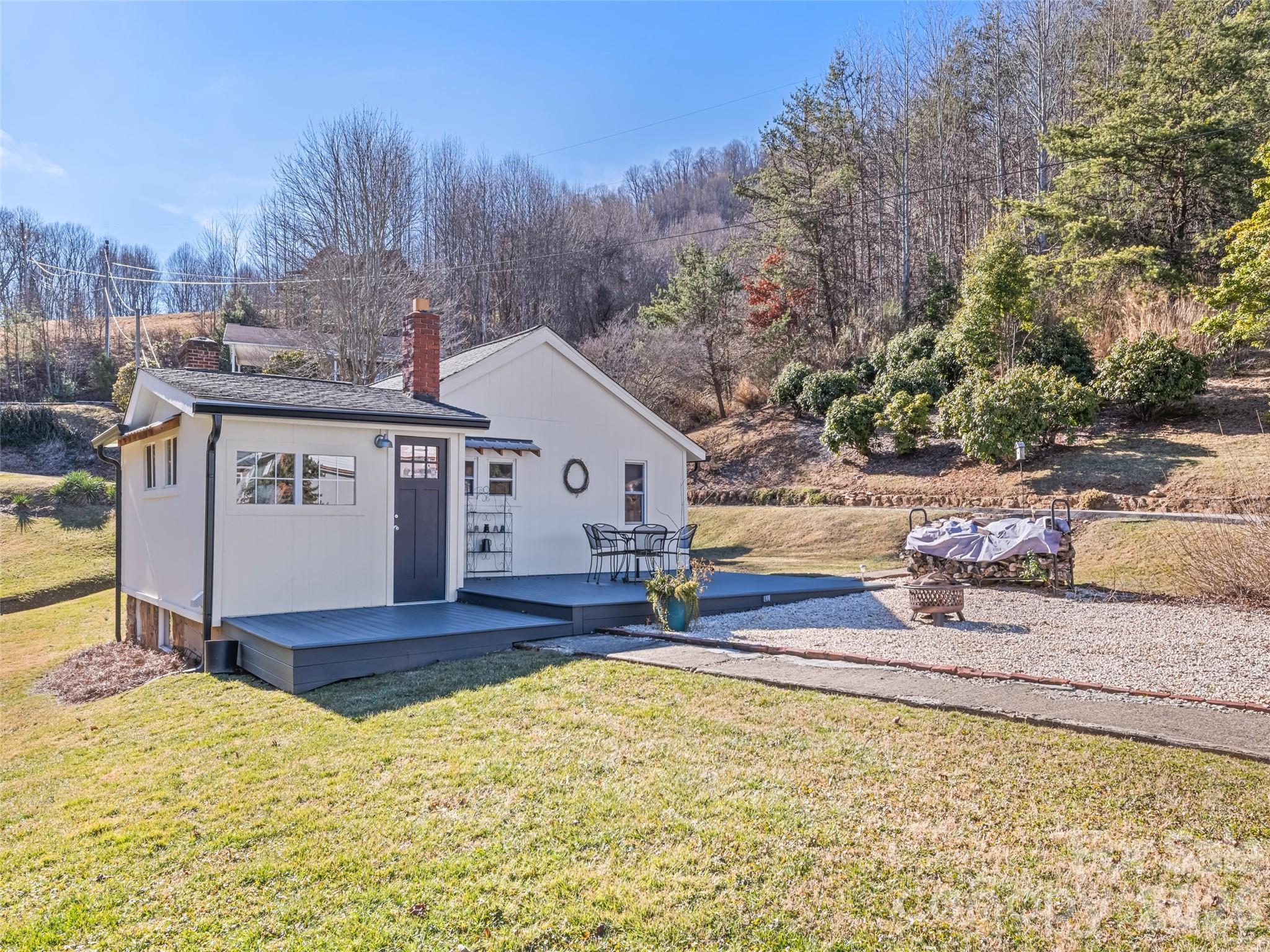 9 Whitted Road — Canton