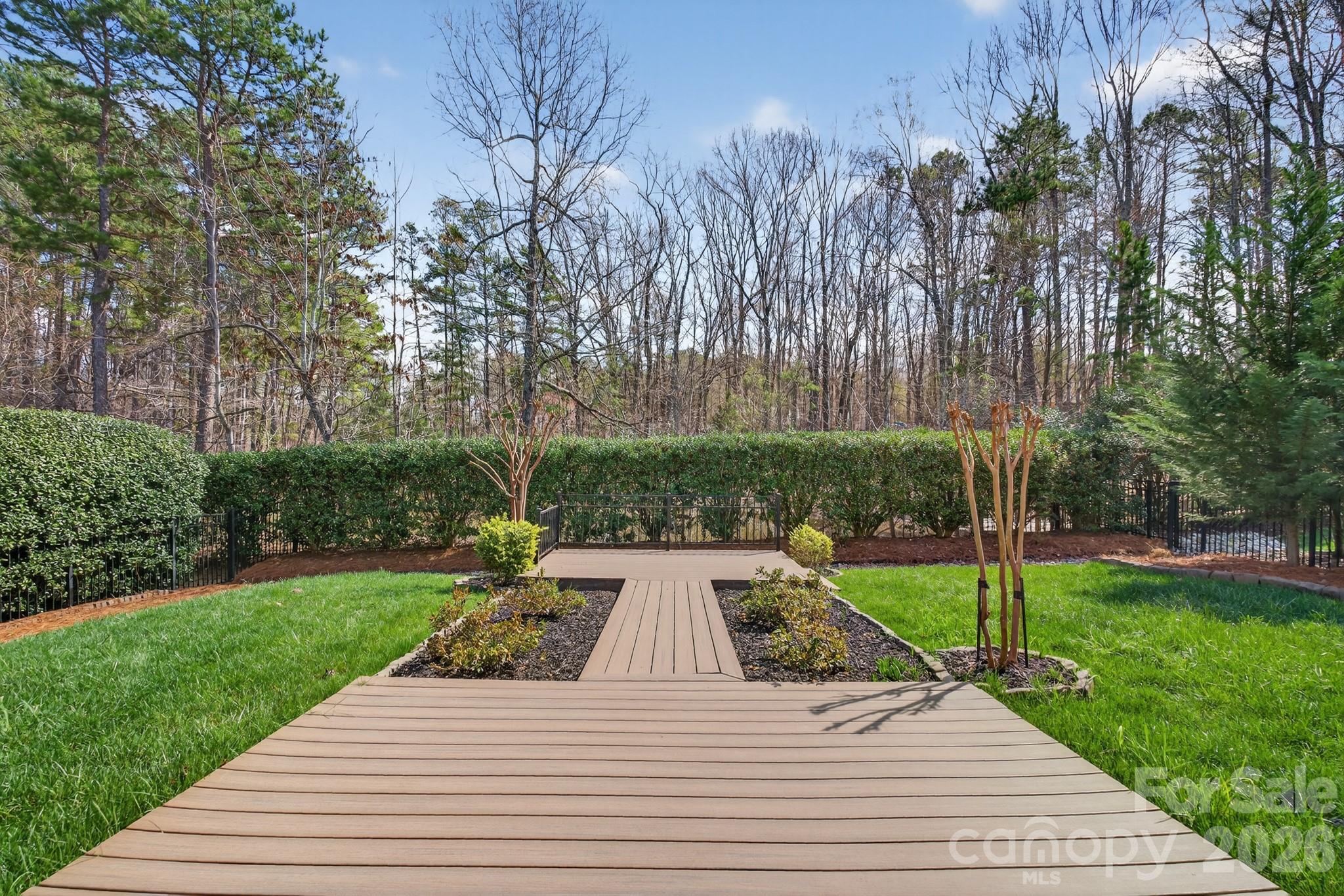9815 Avenal Lane — Charlotte
