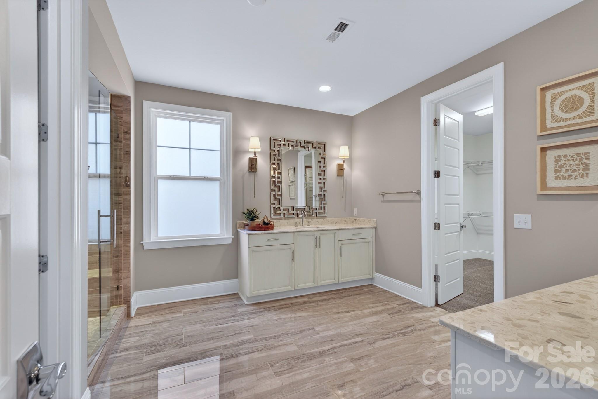 9815 Avenal Lane — Charlotte