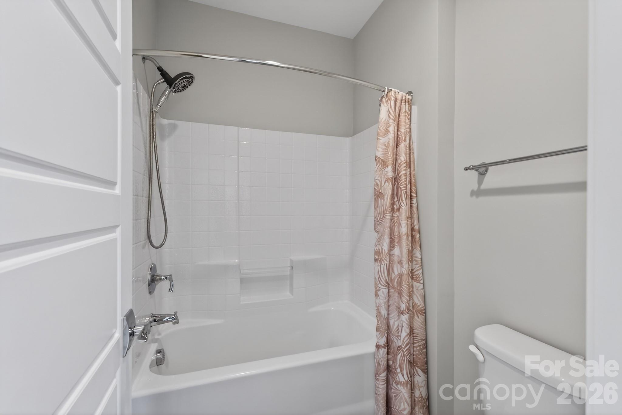9815 Avenal Lane — Charlotte