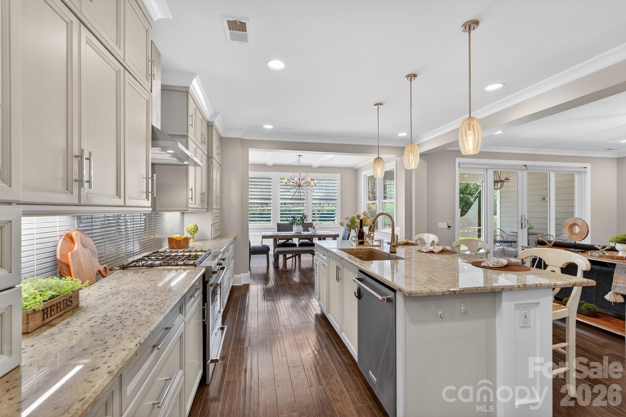 9815 Avenal Lane — Charlotte