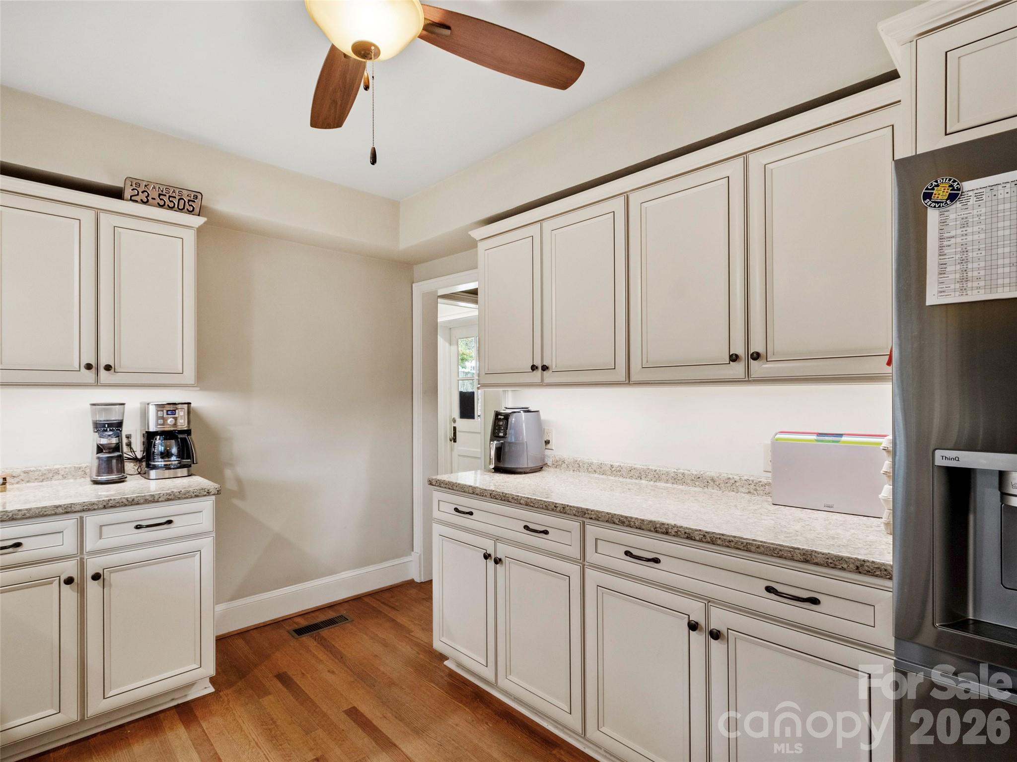 506 W Main Street — Burnsville
