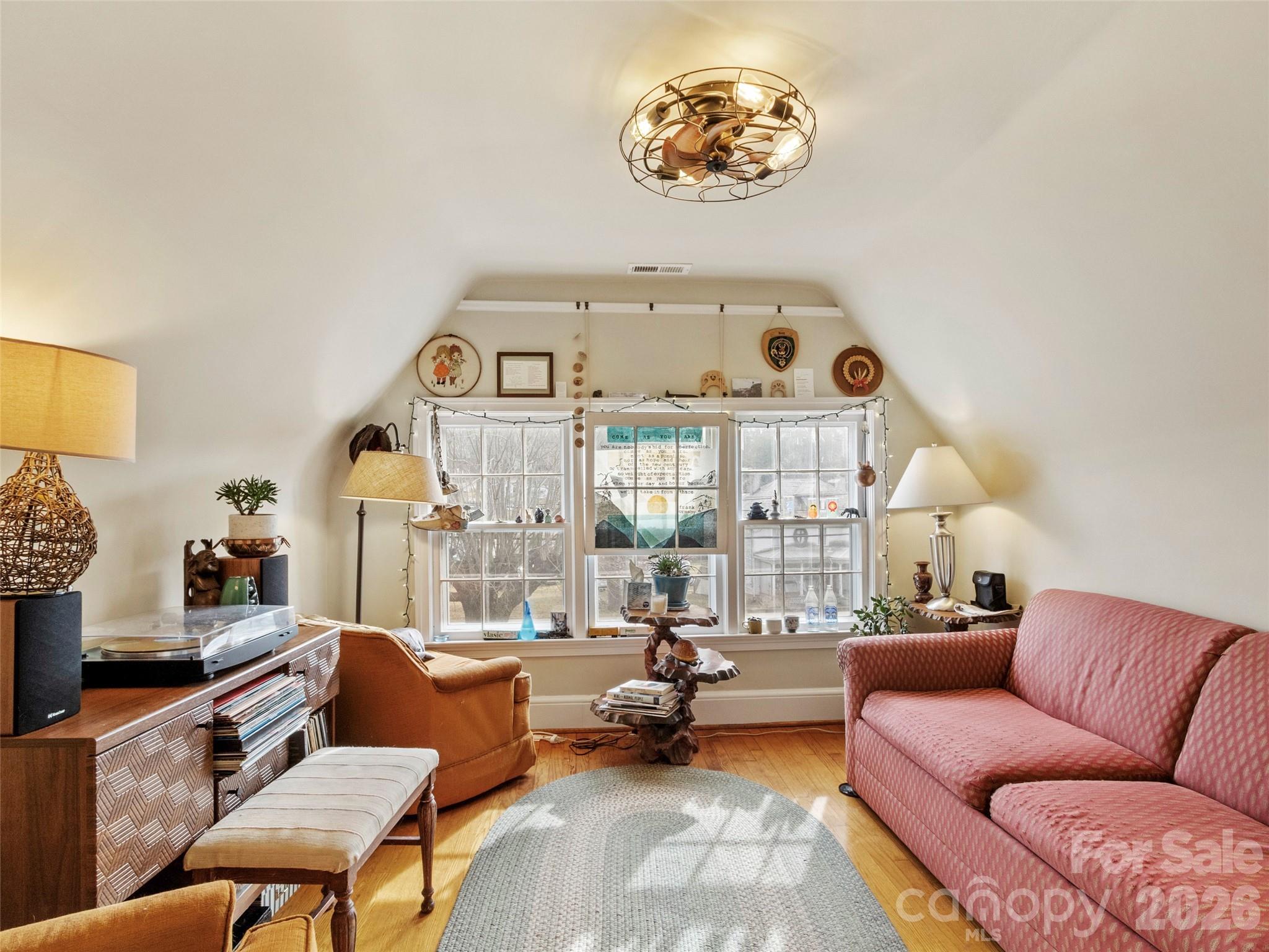 506 W Main Street — Burnsville