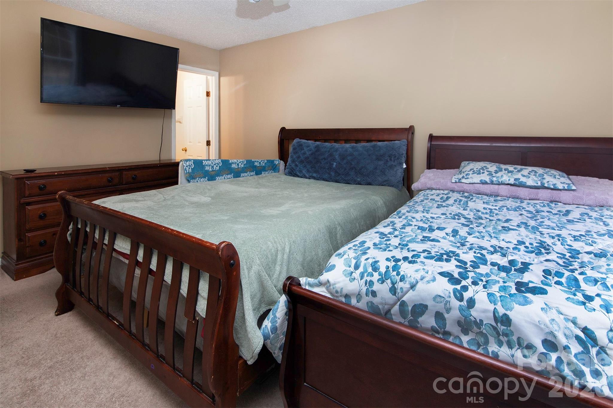 4803 Harri Ann Drive — Charlotte