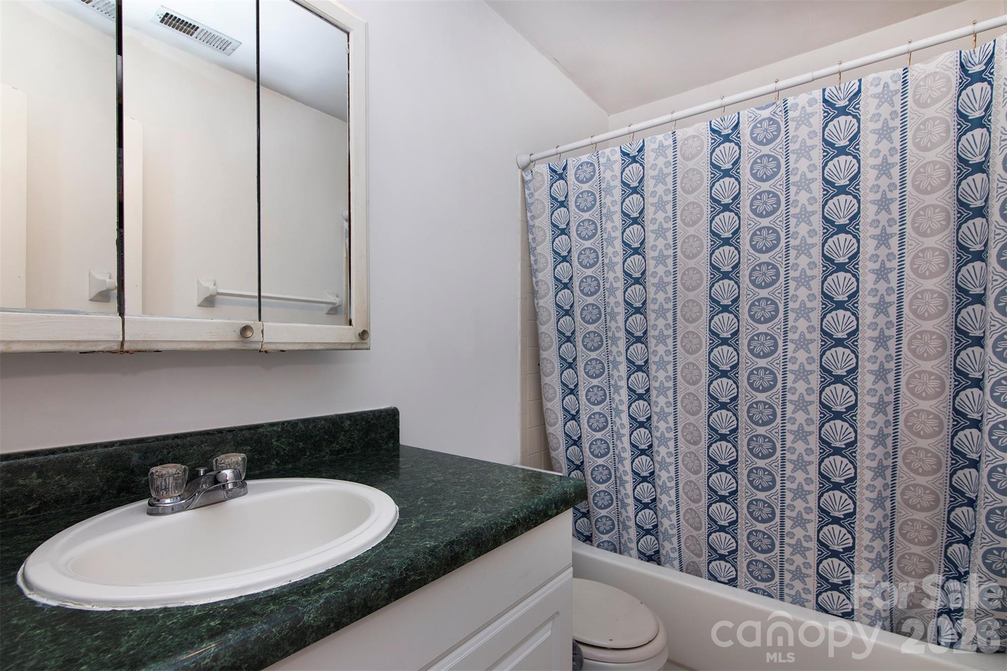 4803 Harri Ann Drive — Charlotte