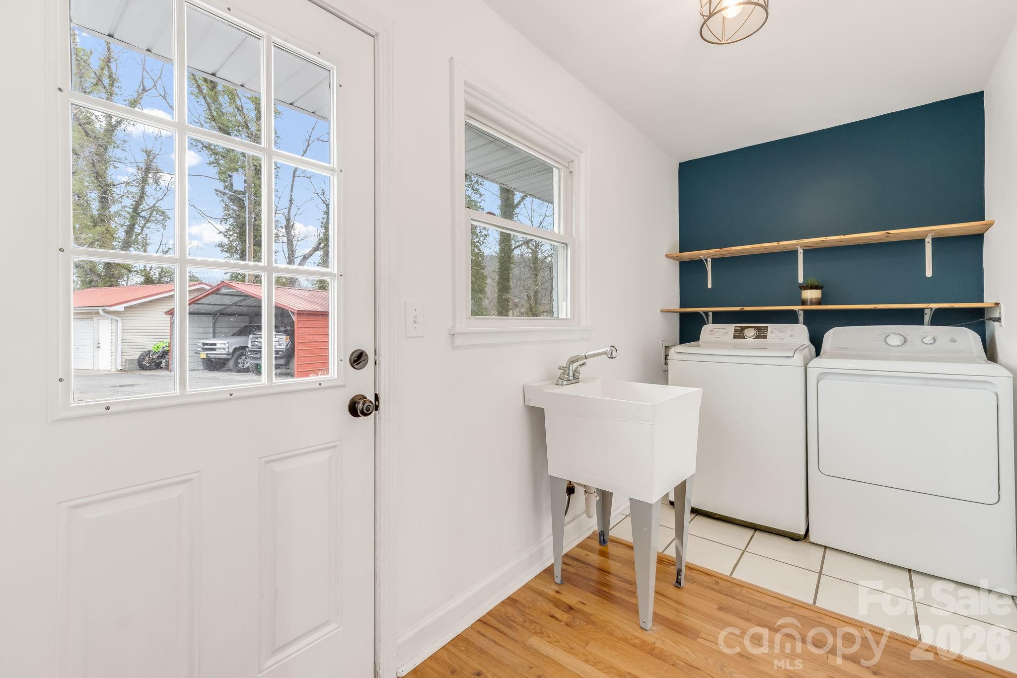 52 Baby Jane Lane — Hendersonville
