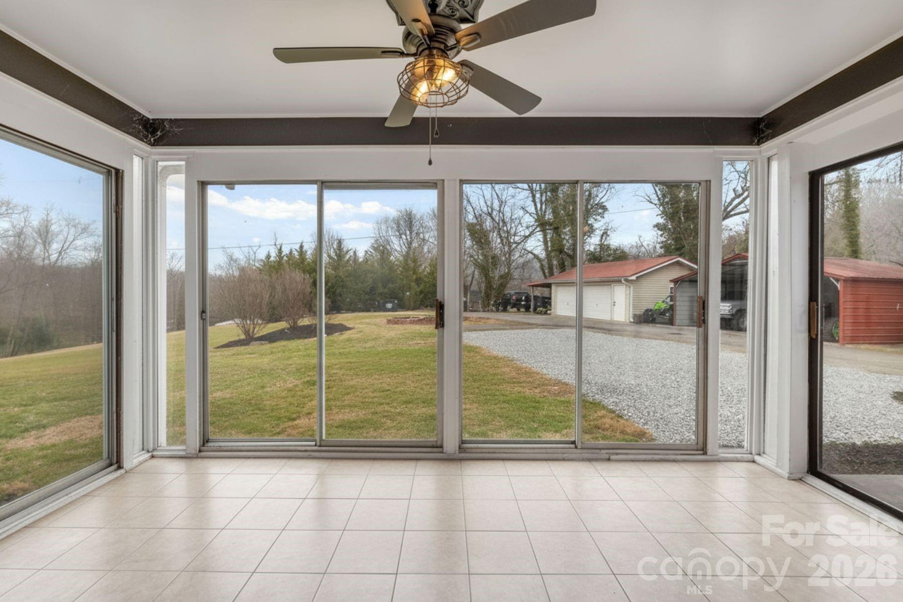 52 Baby Jane Lane — Hendersonville