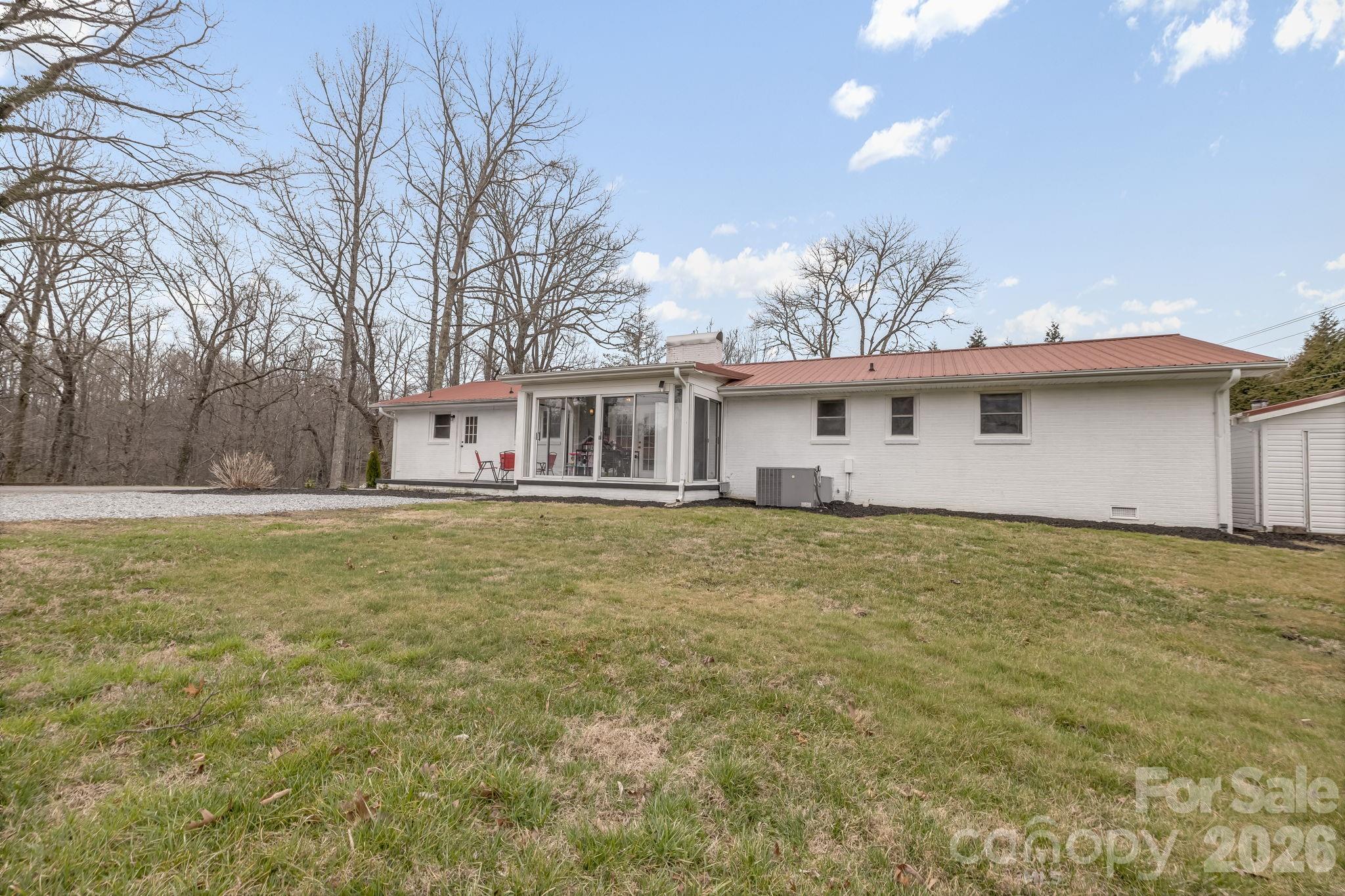 52 Baby Jane Lane — Hendersonville