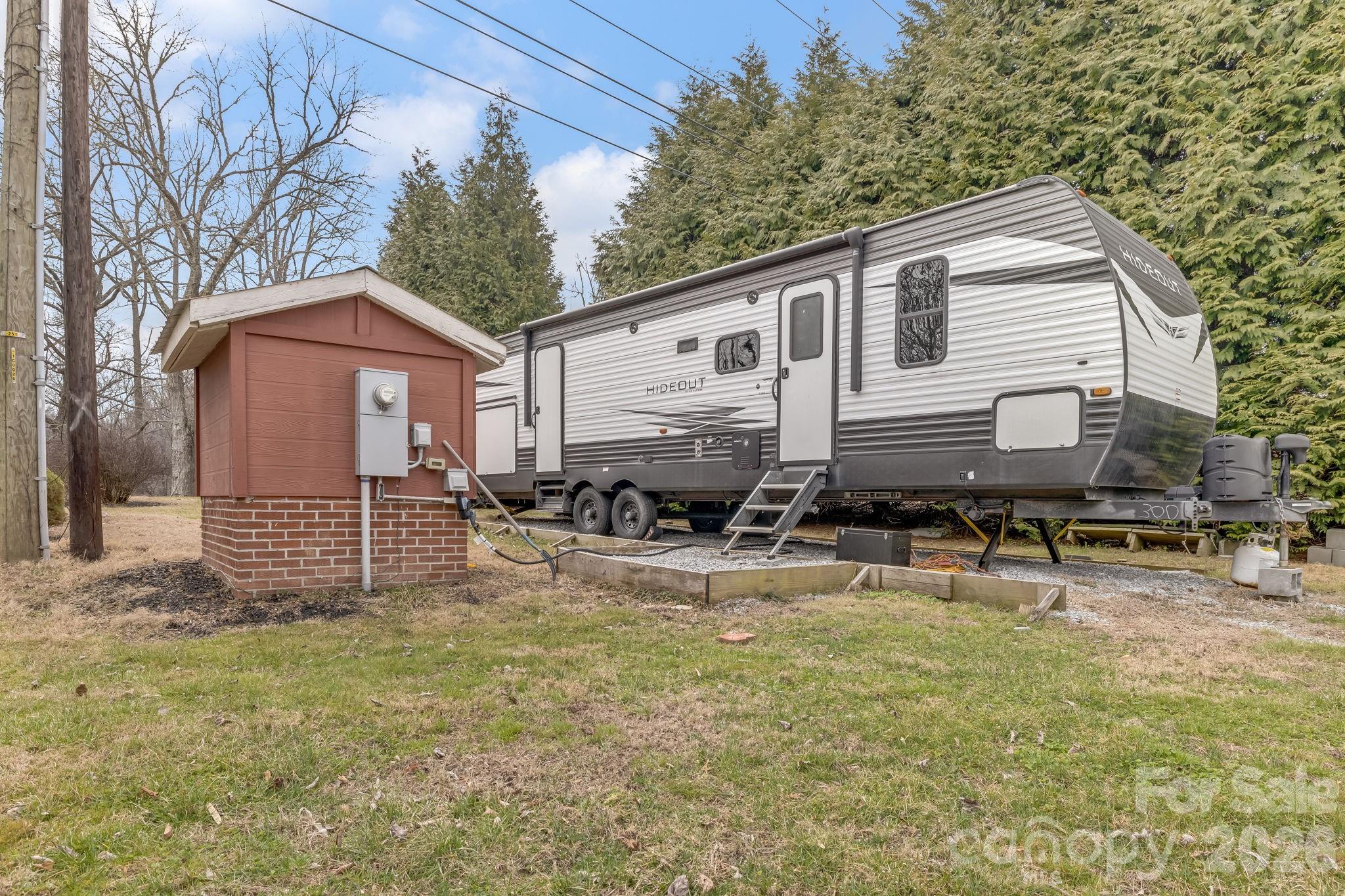 52 Baby Jane Lane — Hendersonville