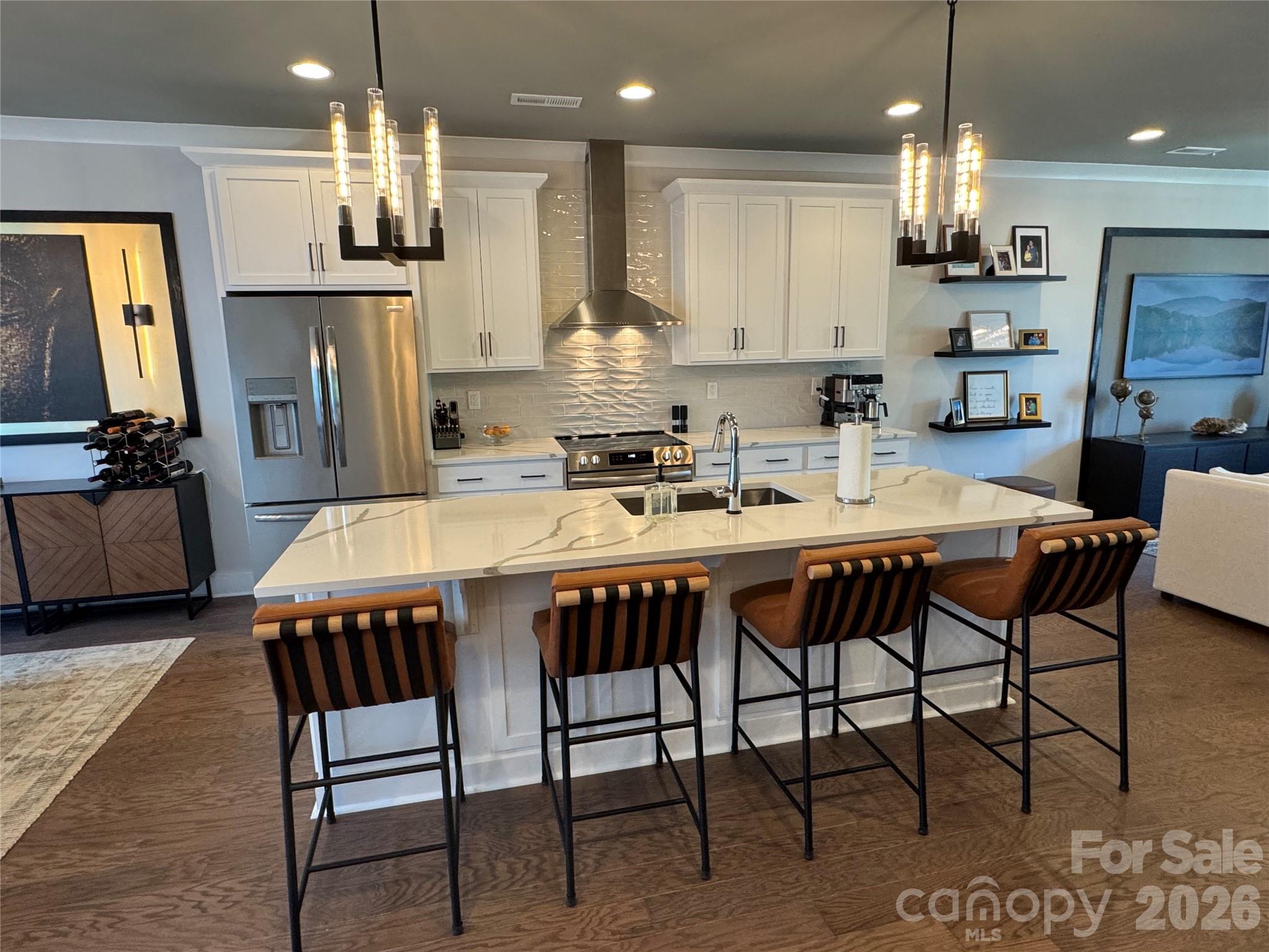 322 E Cama Street — Charlotte
