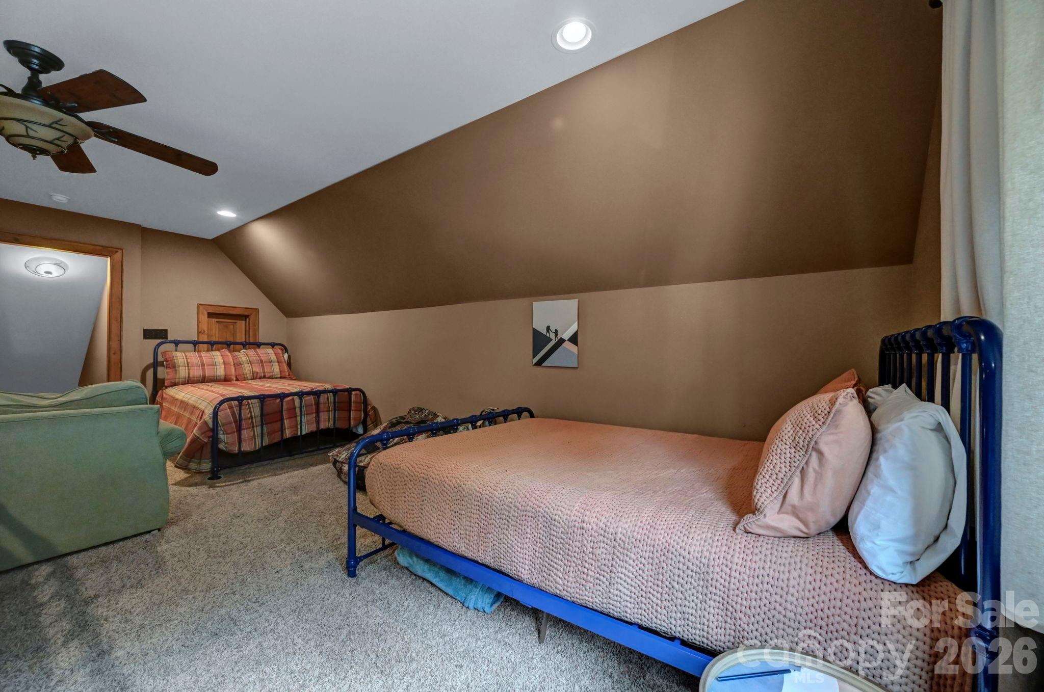 1226 Grouse Moor Drive — Sugar Mountain