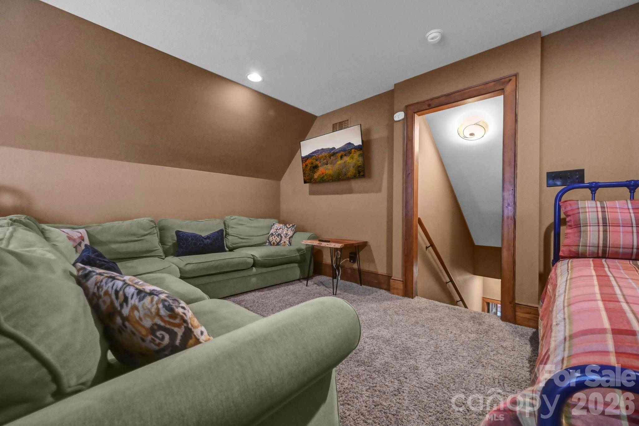 1226 Grouse Moor Drive — Sugar Mountain