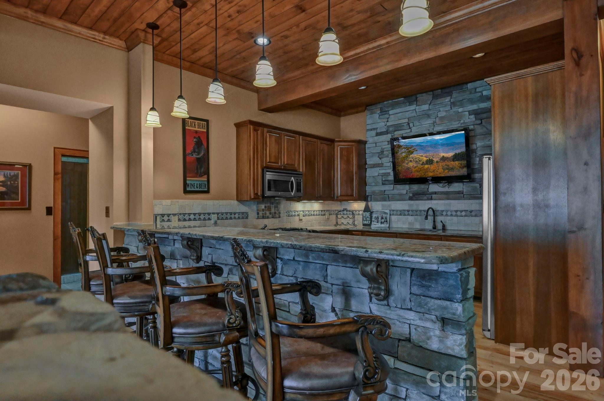 1226 Grouse Moor Drive — Sugar Mountain