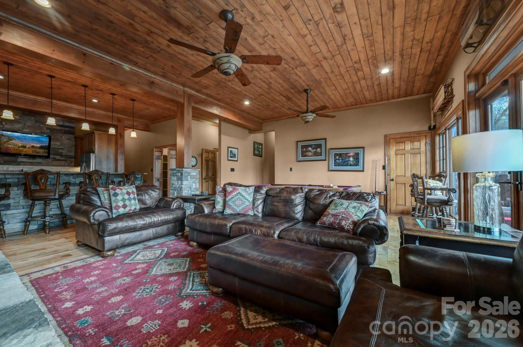 1226 Grouse Moor Drive — Sugar Mountain
