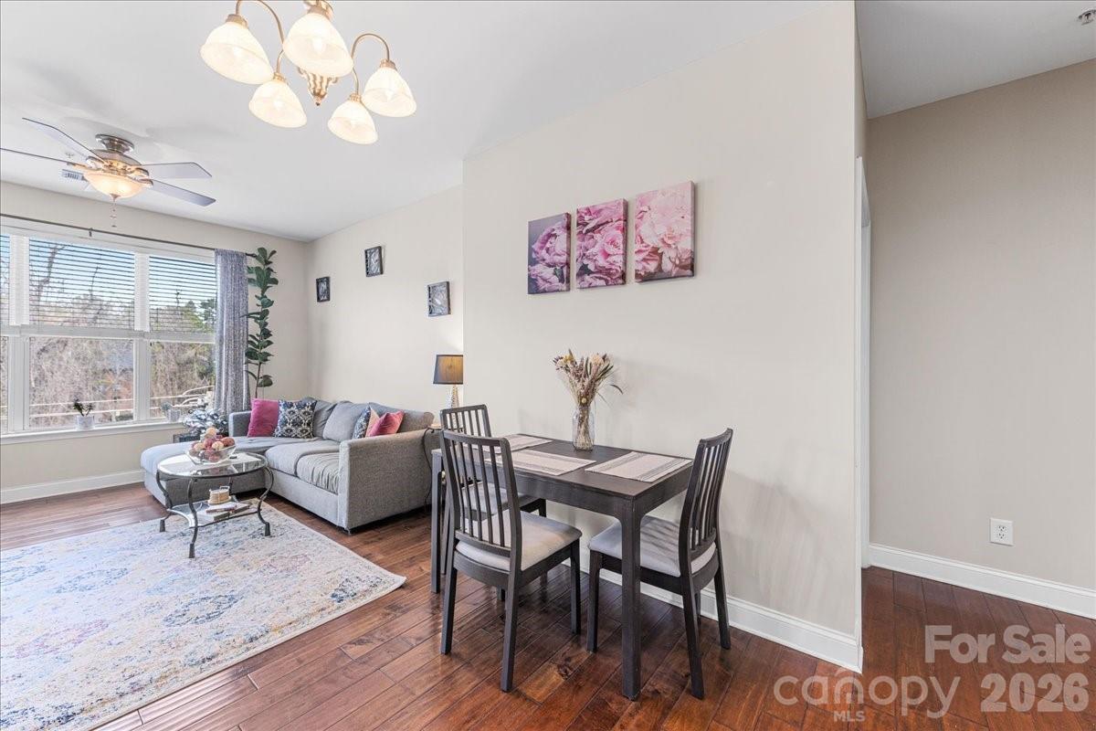 1000 E Woodlawn Road #311 — Charlotte