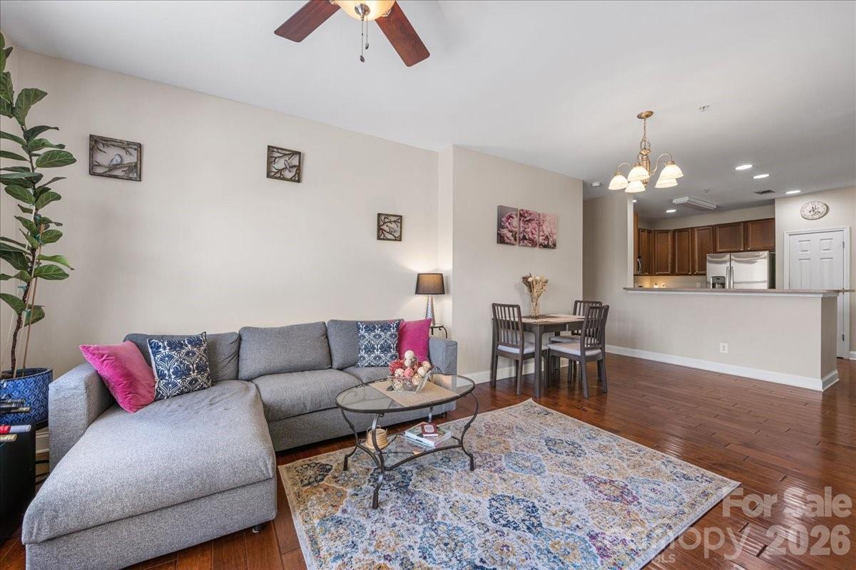 1000 E Woodlawn Road #311 — Charlotte