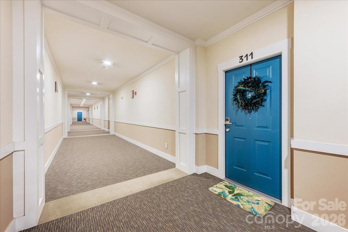 1000 E Woodlawn Road #311 — Charlotte
