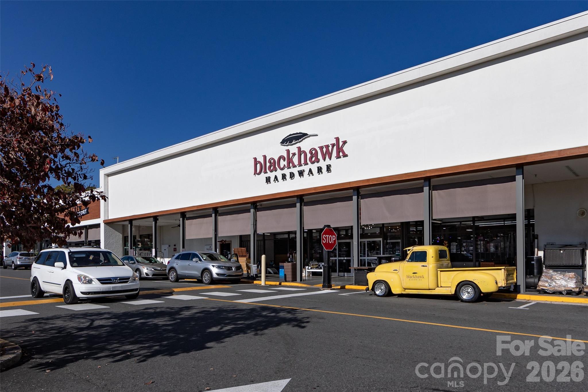 1000 E Woodlawn Road #311 — Charlotte