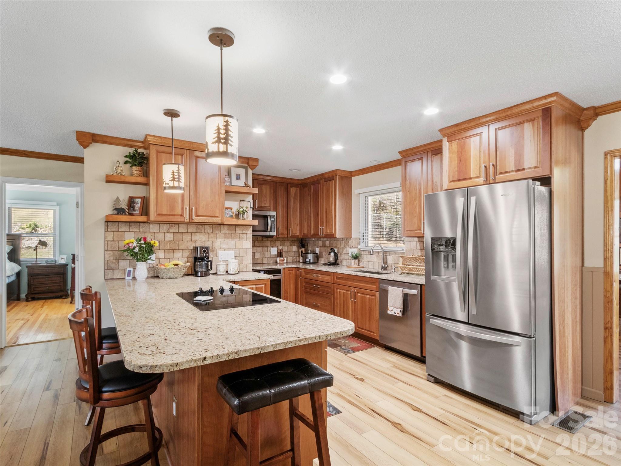 342 Mountain View Road — Burnsville