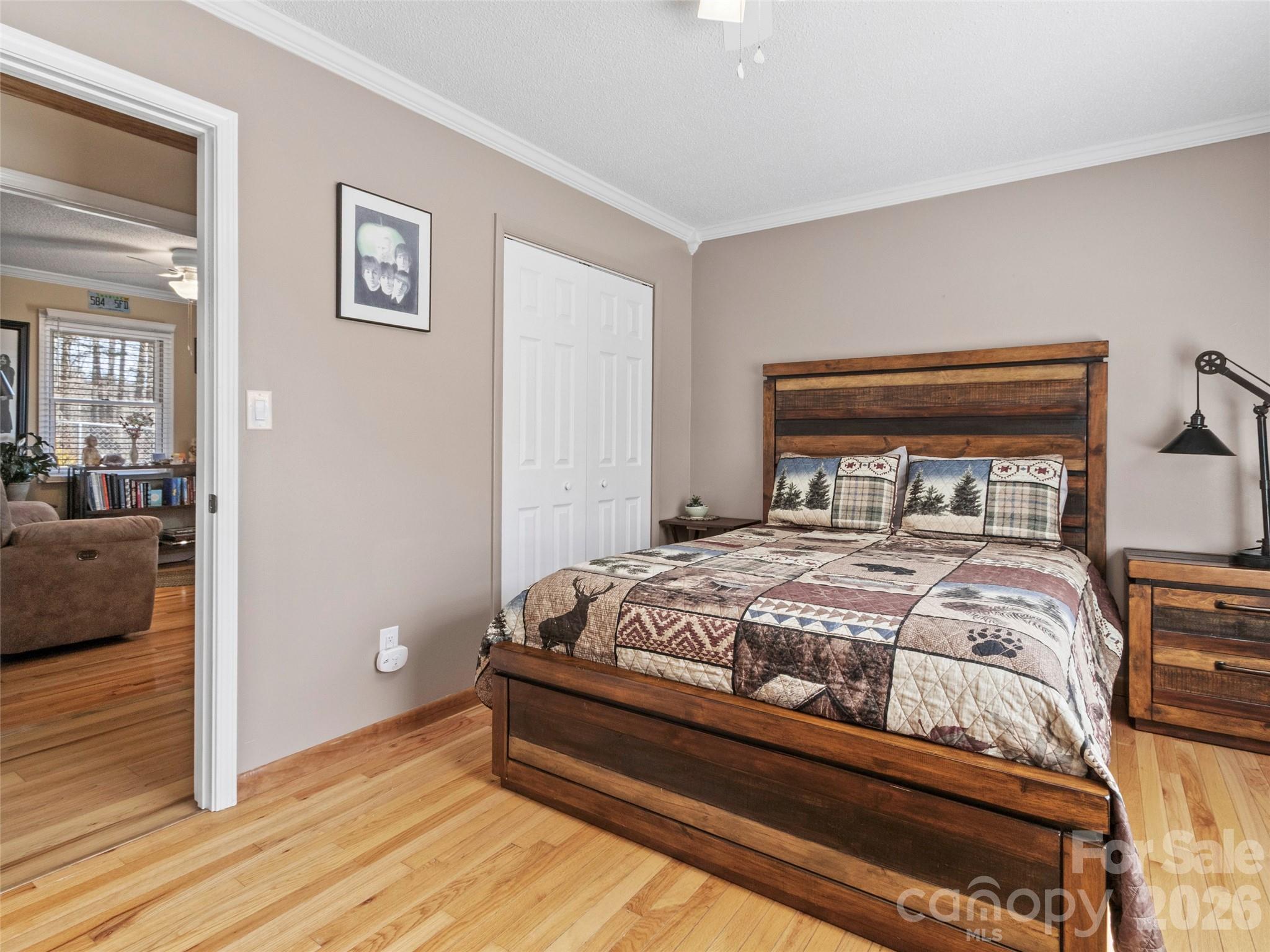 342 Mountain View Road — Burnsville
