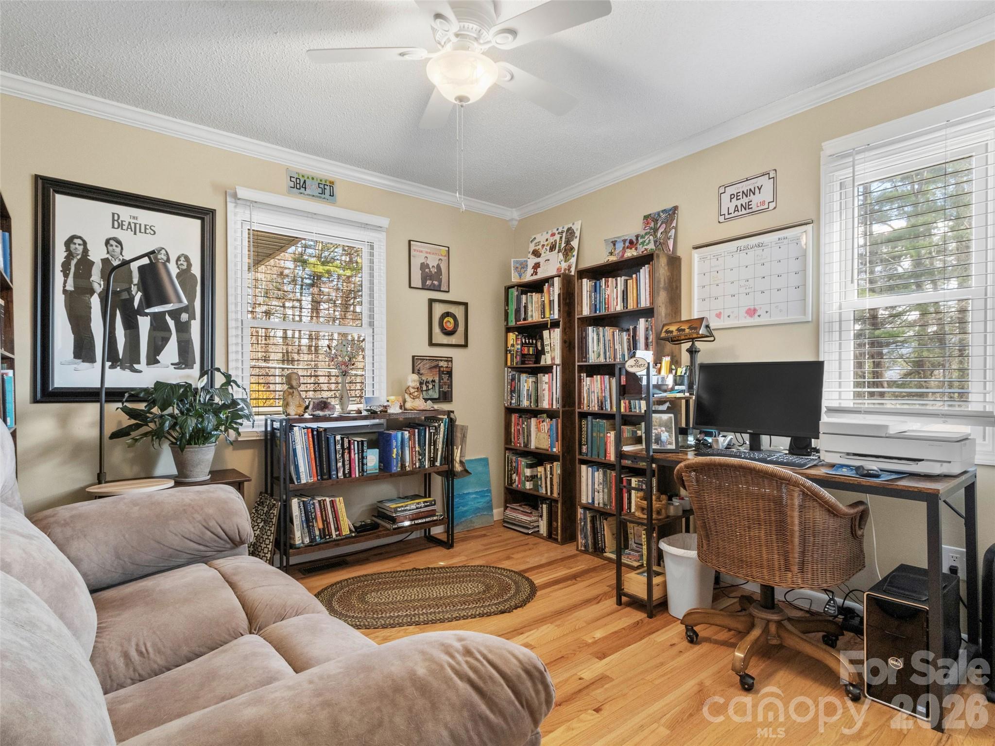 342 Mountain View Road — Burnsville