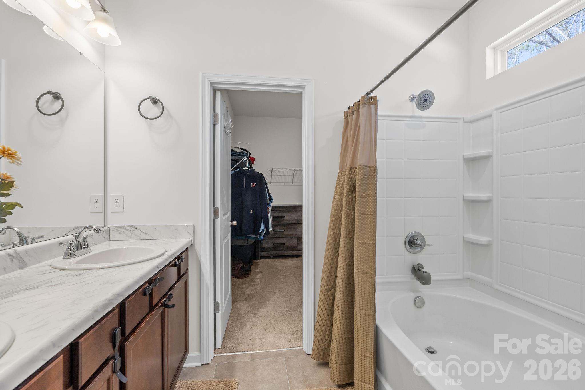 172 Park View Drive — Stanfield