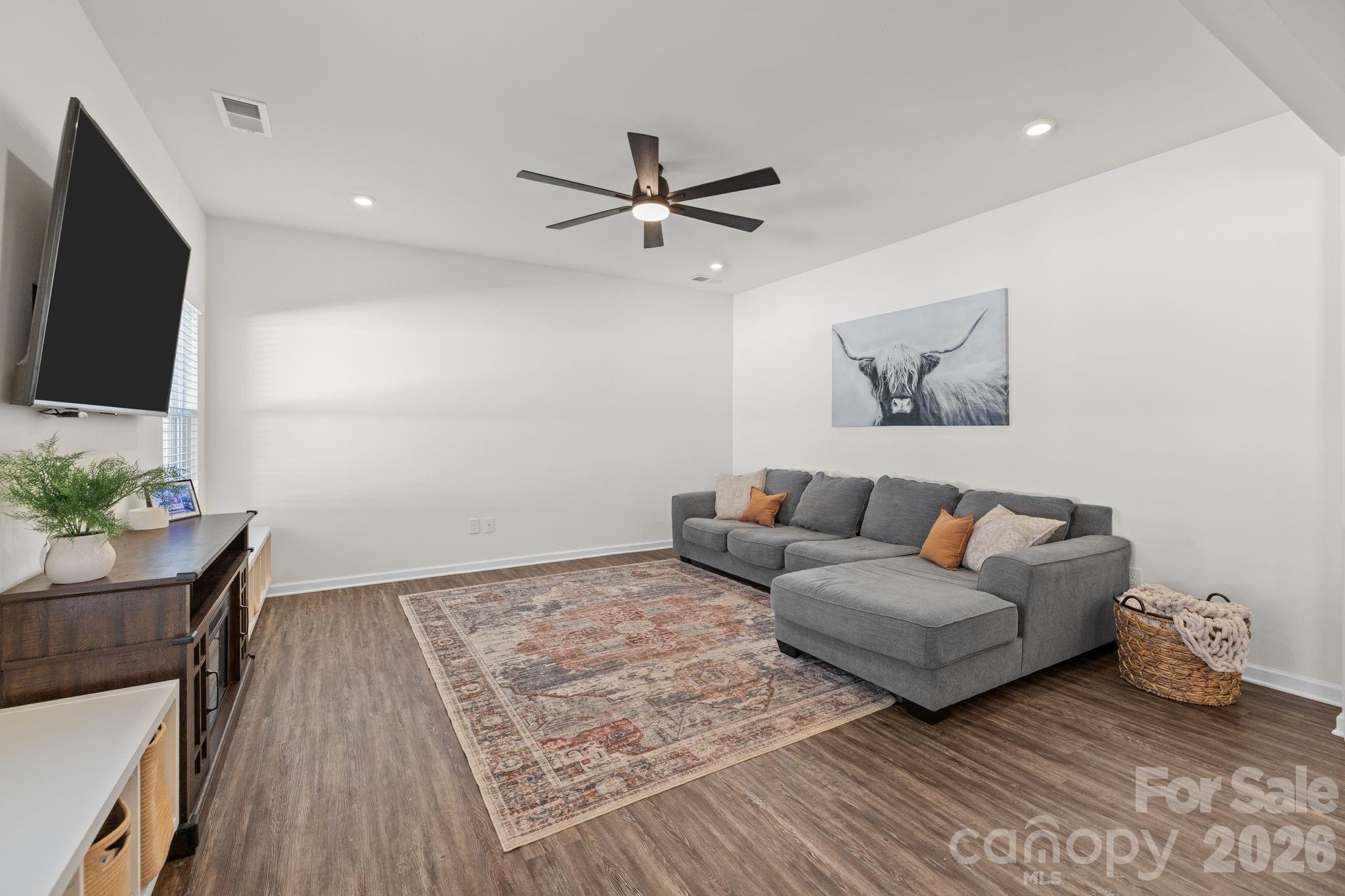 172 Park View Drive — Stanfield