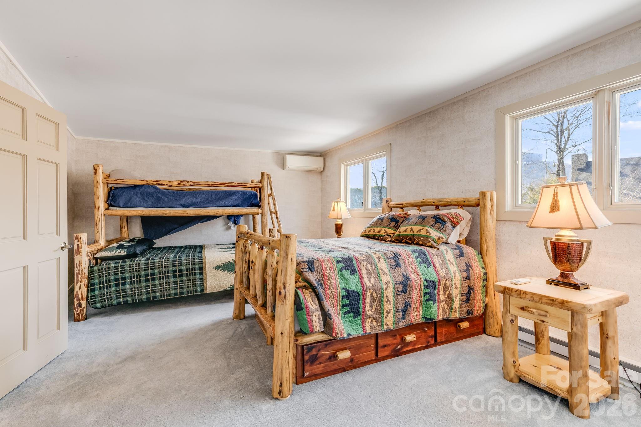 301 Highland Circle — Sugar Mountain