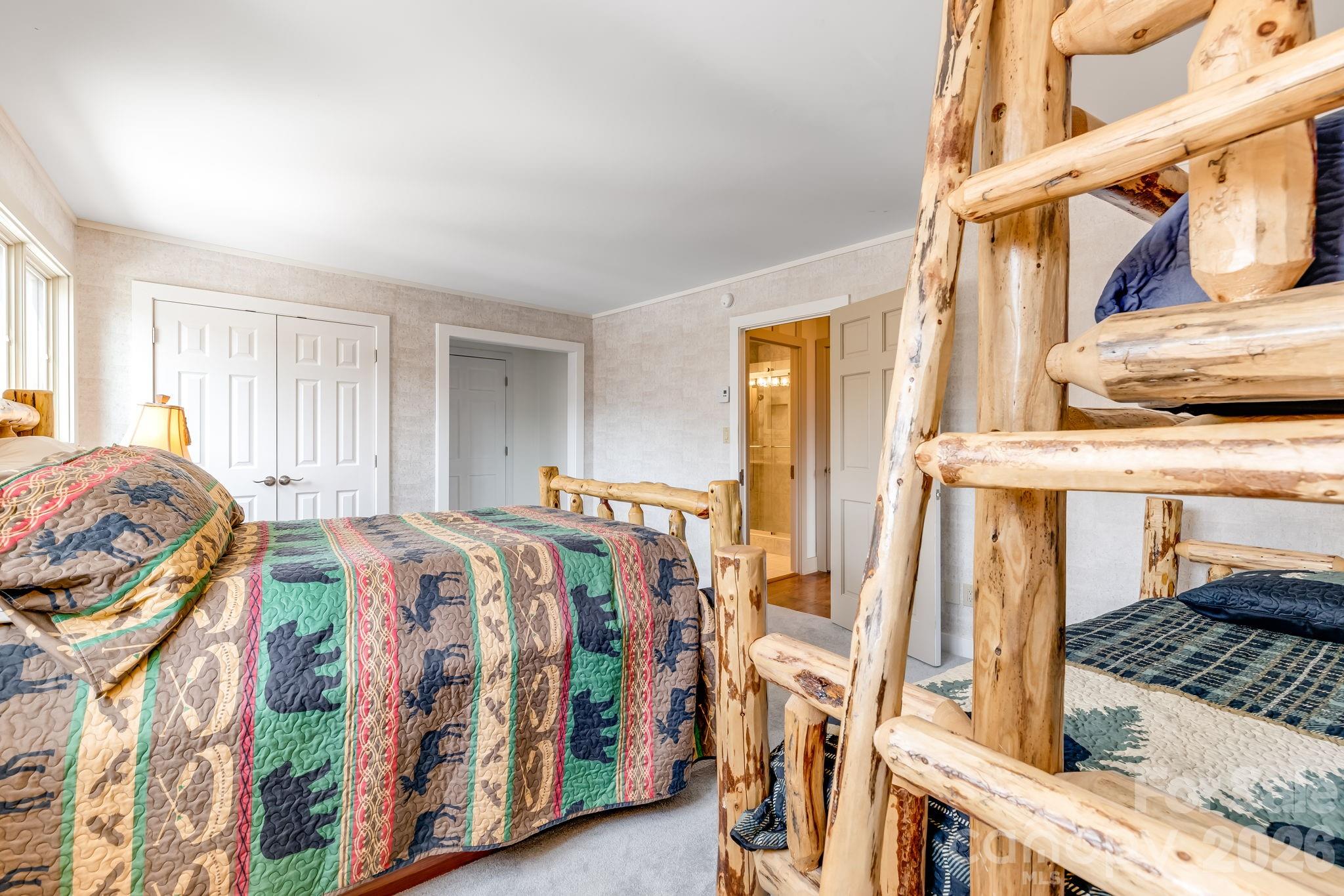 301 Highland Circle — Sugar Mountain