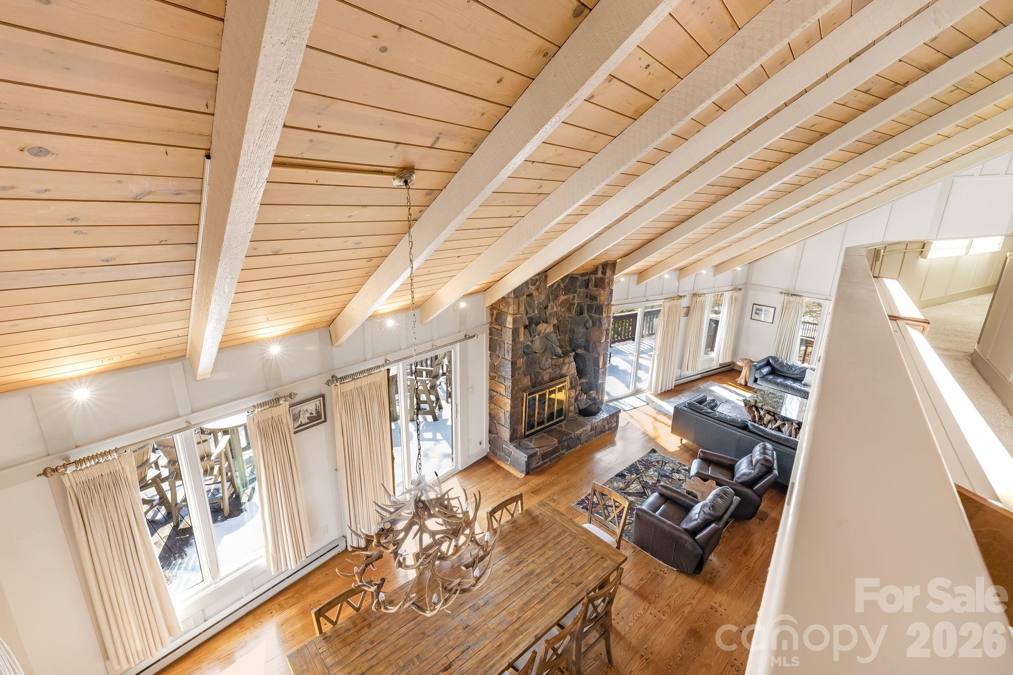 301 Highland Circle — Sugar Mountain