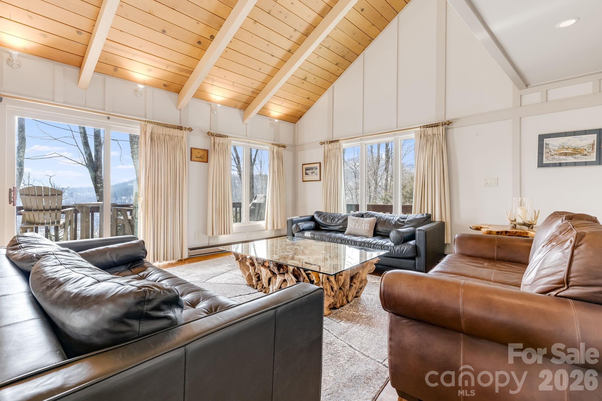 301 Highland Circle — Sugar Mountain