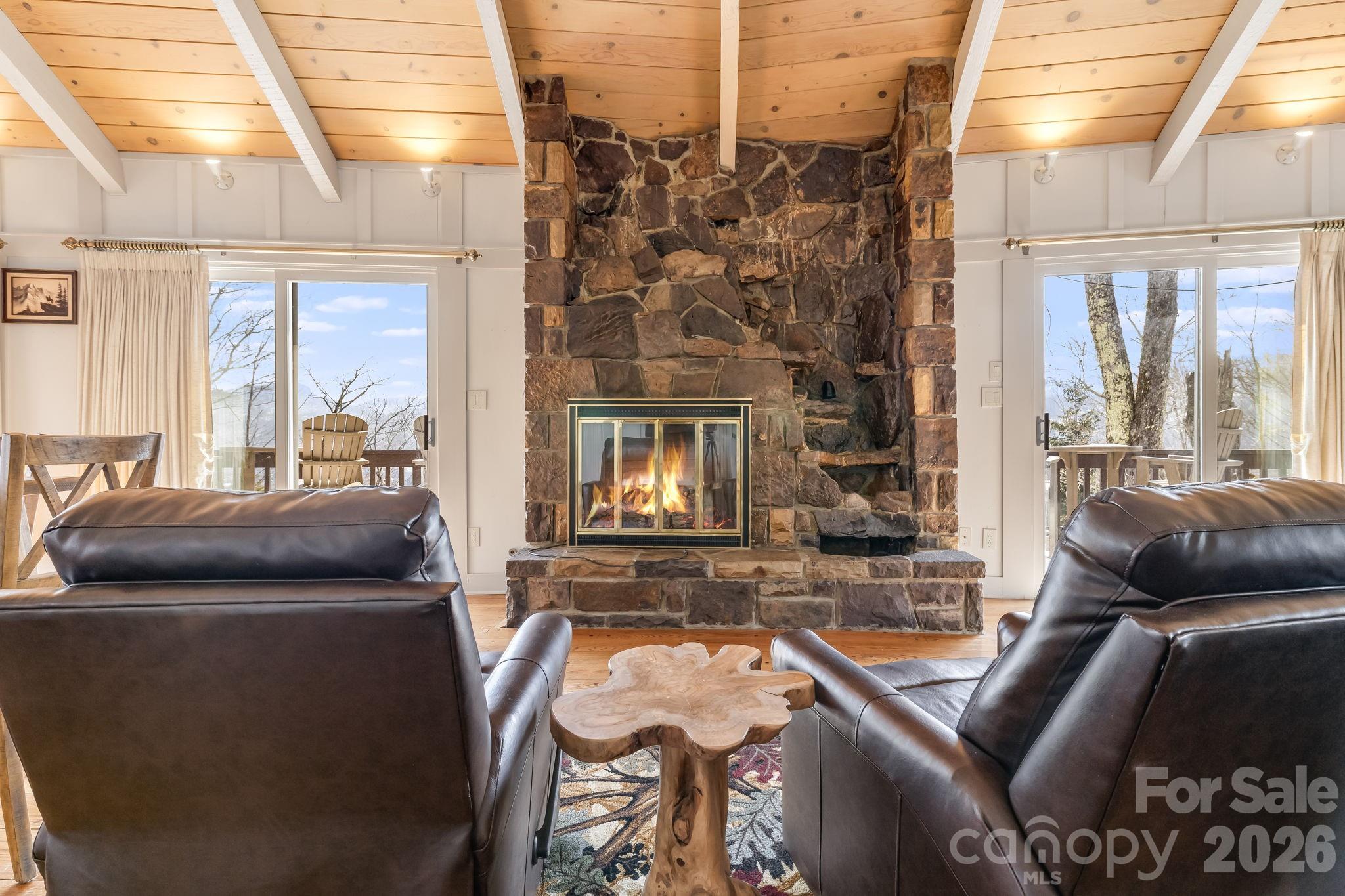 301 Highland Circle — Sugar Mountain