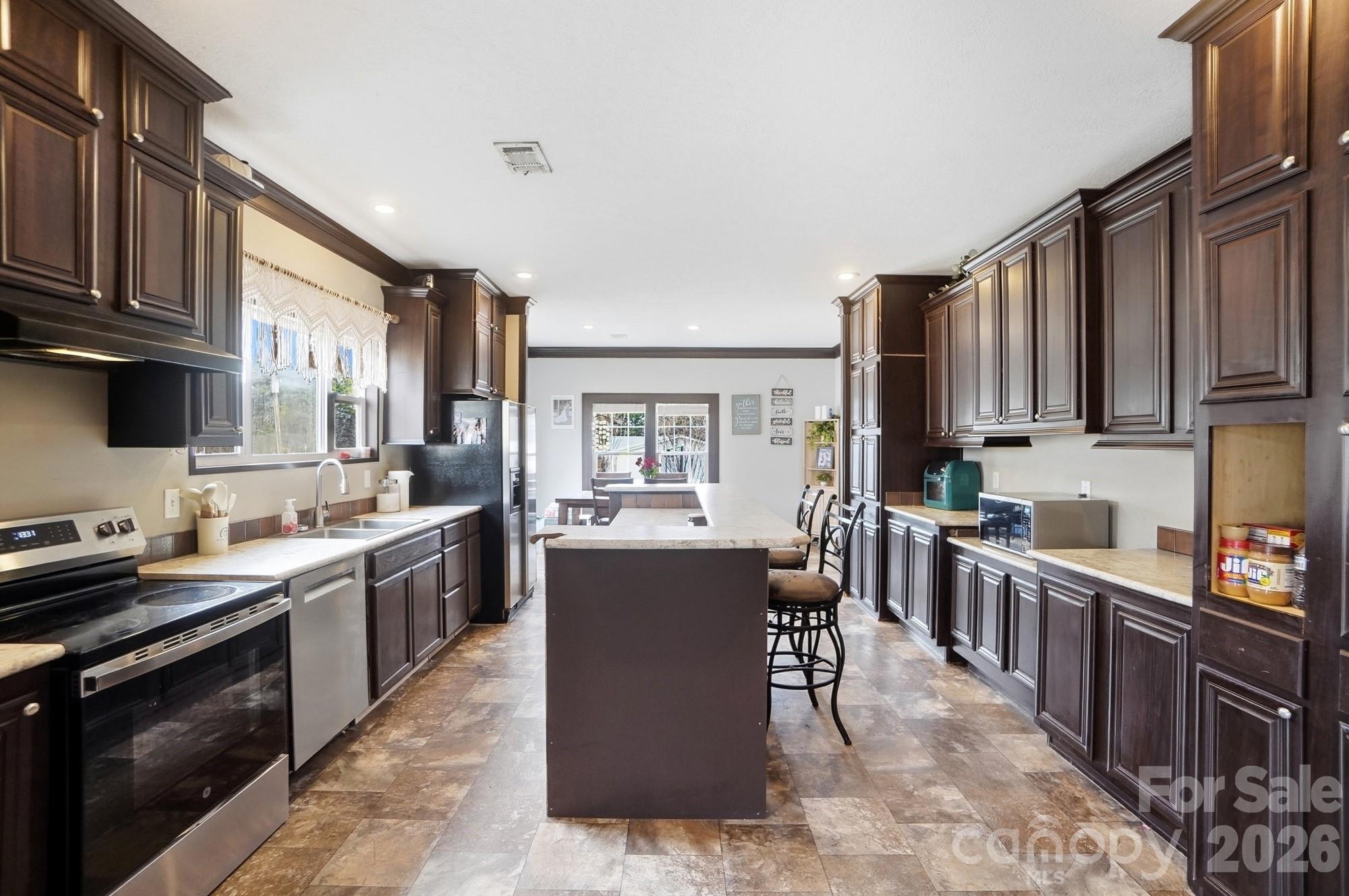 158 Cooks Lake Road — Gastonia