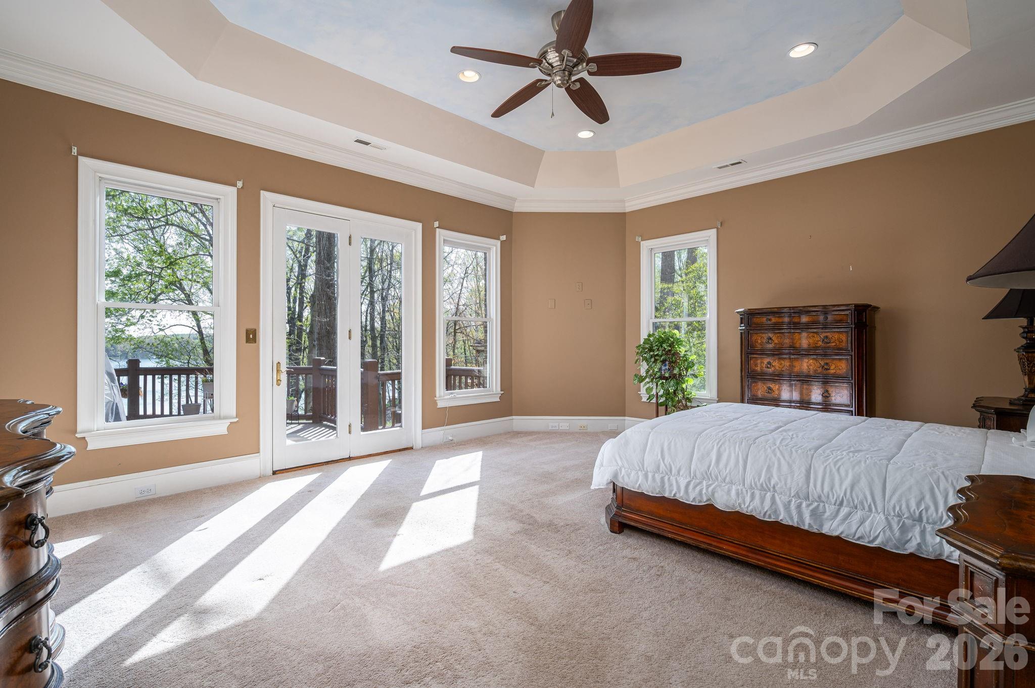 103 Shelter Cove Lane — Mooresville