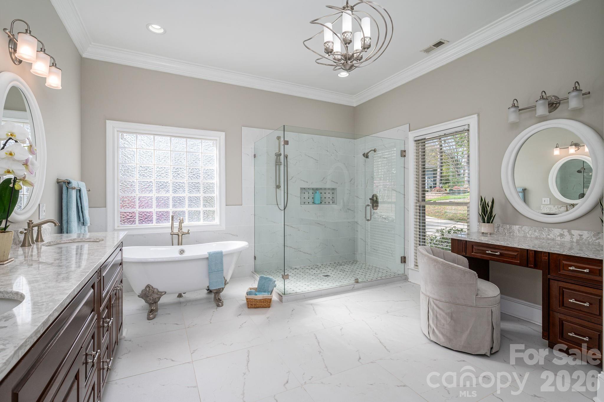 103 Shelter Cove Lane — Mooresville